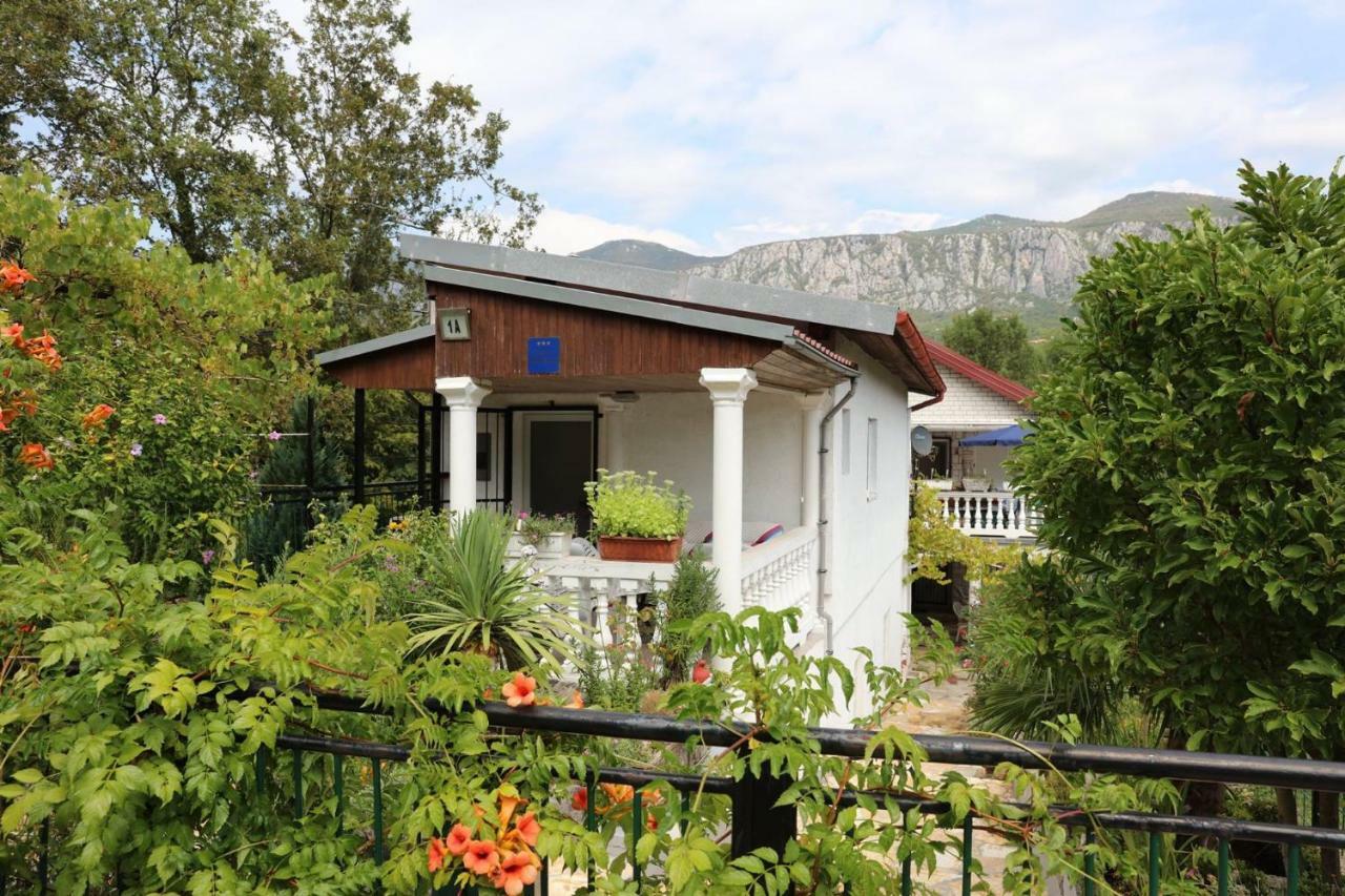 Villa Behija Ferienwohnung 2 تْسْغيكفانِتْسا المظهر الخارجي الصورة